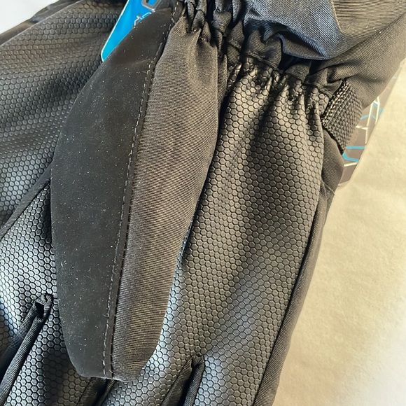 Aqua proof gloves winter proof black and gray size medium touchscreen capable - Picture 3 of 8